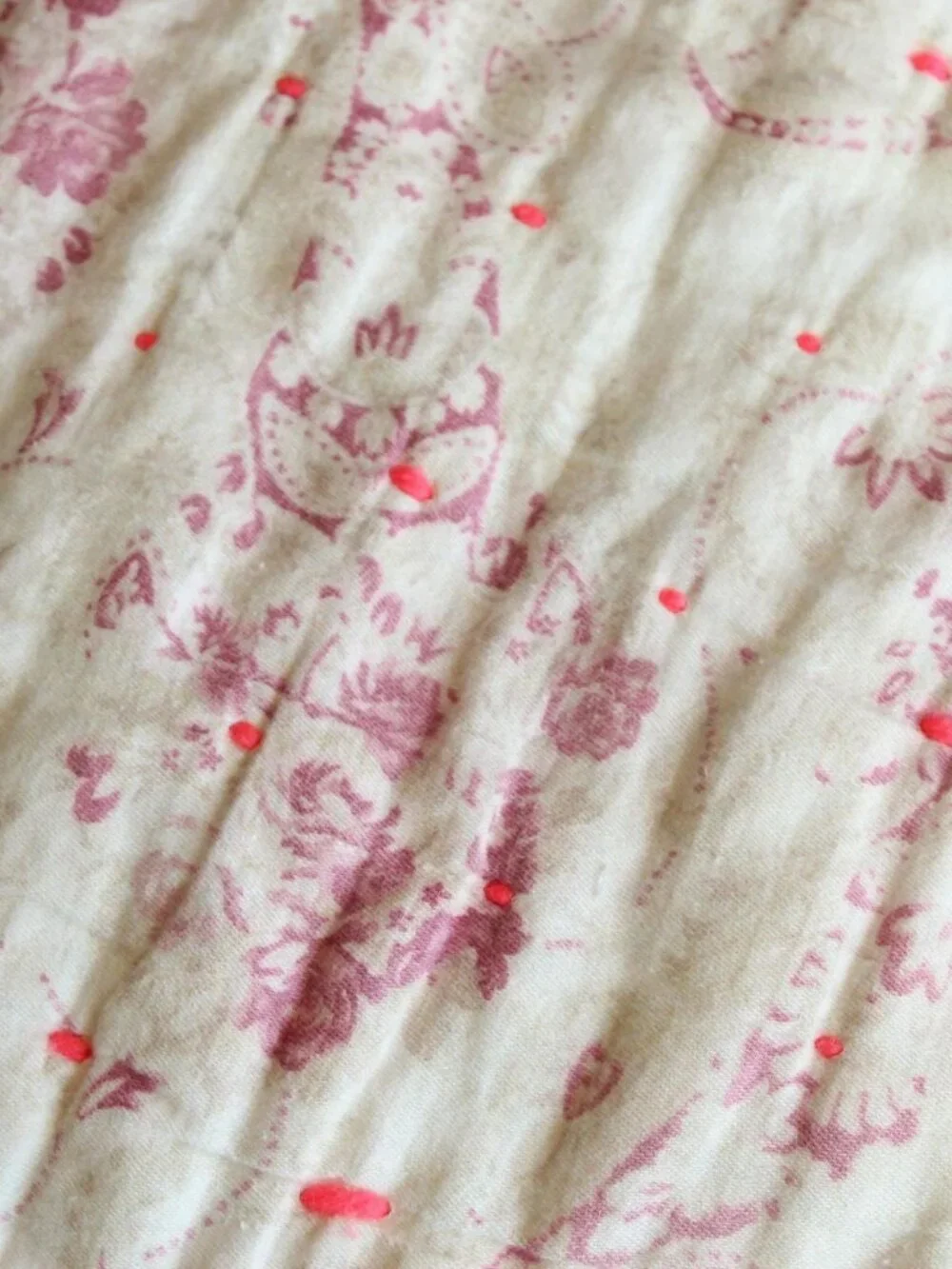 Vintage 1940s 1950s Baby Doll Blanket Or Throw, 21.5 x 17 Inch Tufted Lap Quilt